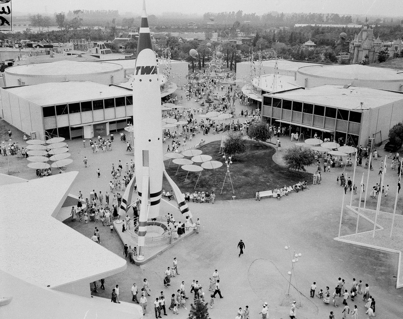 Illustration for article titled "Puede ser más de lo que los niños pueden soportar”: así fue el primer (y desastroso) día del mítico Disneyland, hace más de 60 años